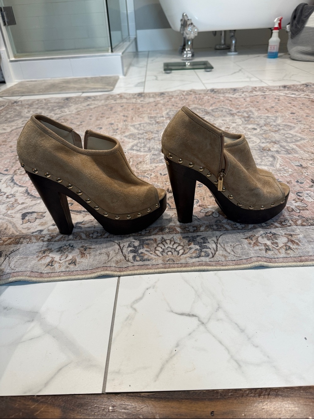 Jimmy Choo Tan Suede Peep-Toe Mules size 40 fits like an 8 1/2